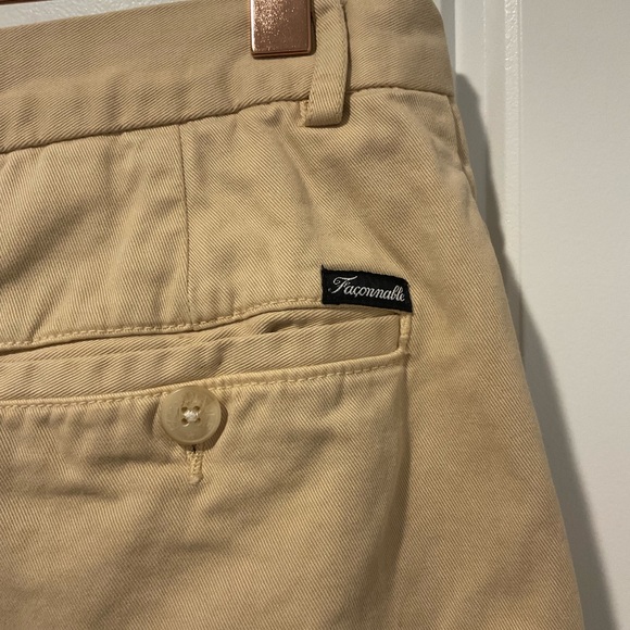 Faconnable Women's Classic Khaki Shorts Size 10 - Picture 4 of 6